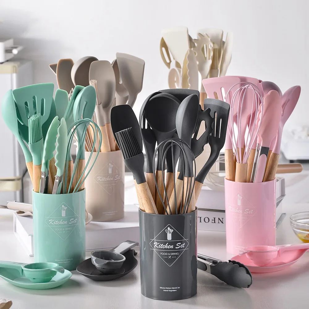 Pcs Silicone Cooking Utensils Set Wooden Handle Kitchen Cooking Tool Non-stick Cookware Spatula Shovel Egg Kitchenware Beaters